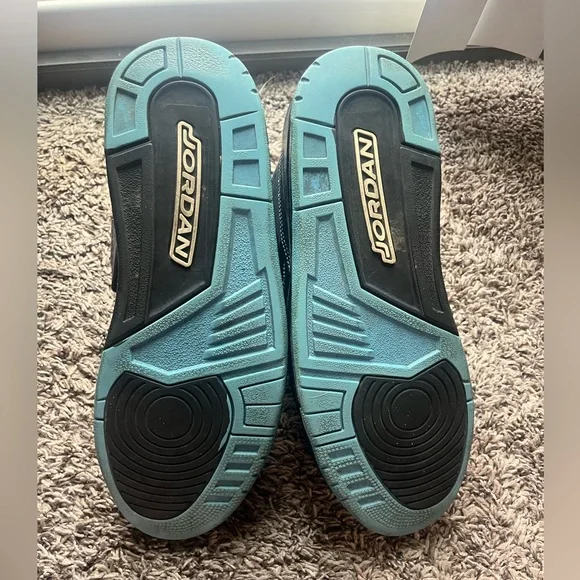 Men’s Flight Air Jordans size 13 - Picture 3 of 6